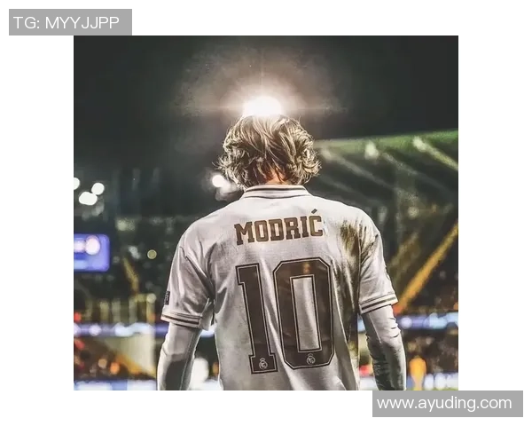 四号足球球星中有哪些已故球员以及他们的传奇人生与遗产