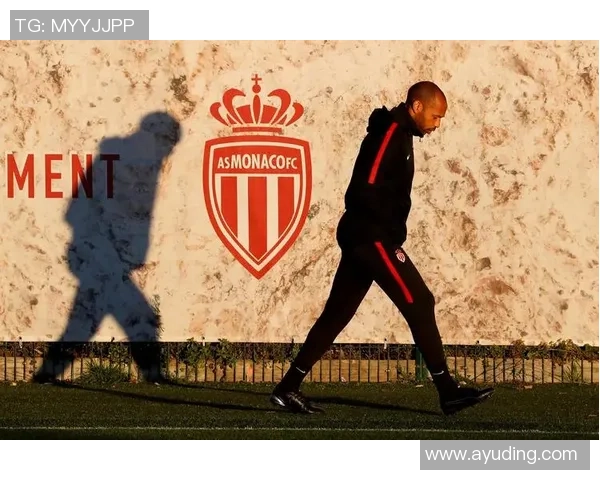 亨利足球球星卡价值分析及收藏潜力深度解析 亨利足球球星卡价值分析及收藏潜力深度解析