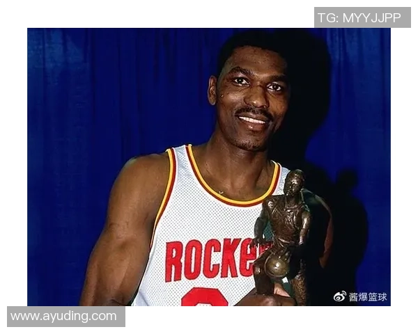 如何折叠出足球场上的大牌球星形象让你动手体验创造奇迹